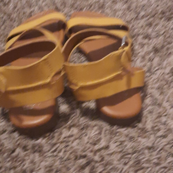 Franco Sarto leather sandals - Picture 3 of 3
